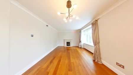 4 bedroom detached house to rent - Photo 2