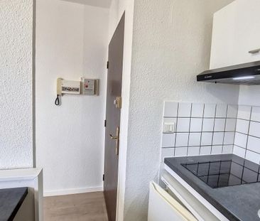 Location Appartement 1 pièce Meublé 19m² AGEN 47000 - Photo 4