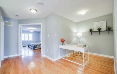 For Lease - 8 Townwood Drive Unit# 30, Richmond Hill, Ontario - Photo 5