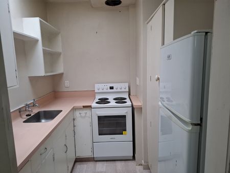 Live in the heart of Cambridge! - Photo 5