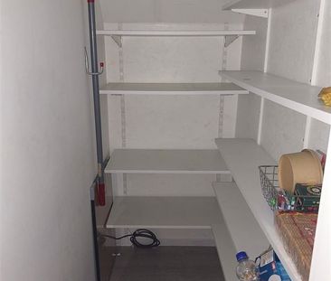 TE HUUR: Gemeubeld dakappartement met 2 slaapkamers te Heusden! - Foto 1