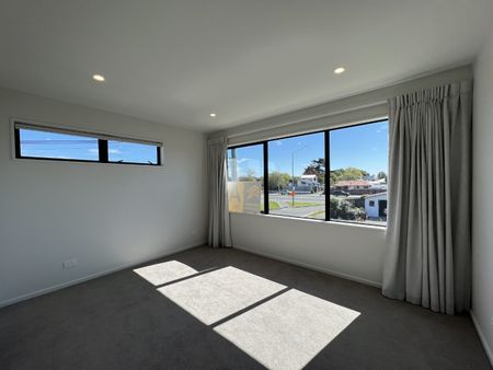 1/9 Marcroft St, Woolston - Photo 5