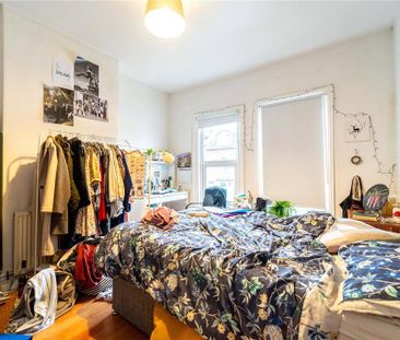 4 bedroom end of terrace house to rent - Photo 6