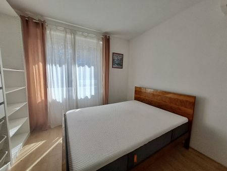 Location Maison 4 pièces 89m² MARTILLAC 33650 - Photo 2