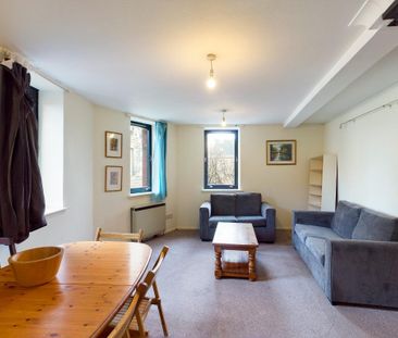 3 bedroom flat to rent - Photo 1