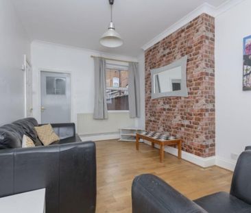 4 bedroom terraced house to rent - Photo 2