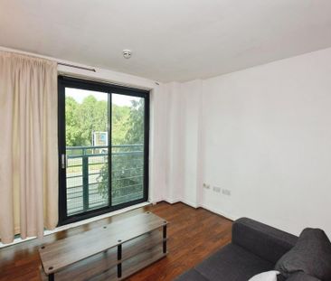 1 bedroom flat to rent - Photo 6
