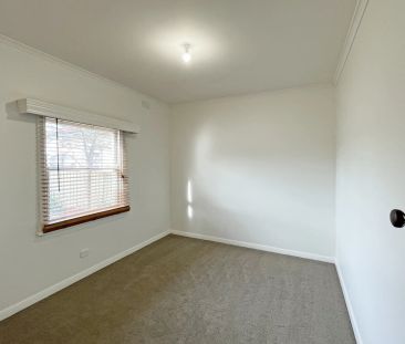 Great Location - Photo 2