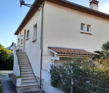 Location Appartement 3 pièces 43m² CARQUEIRANNE 83320 - Photo 6