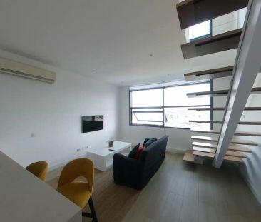 Piso de alquiler en Avenida del Juncal, Vega de la Moraleja - Photo 1