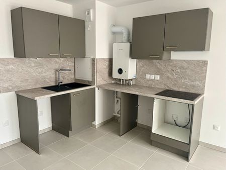 Appartement neuf 2 pièce(s) de 44.55 m2, à Saint Etienne Du Grès, - Photo 2