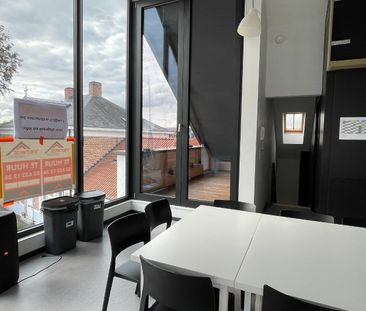 Trendy 2 slaapkamer appartement met terras - Foto 5