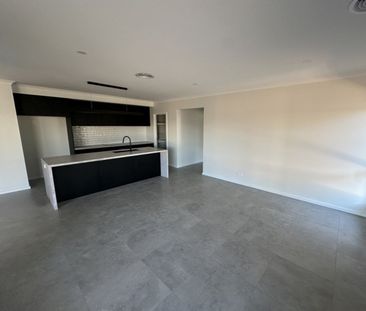 46 Santa Rosa Boulevard,, Shepparton VIC 3630 - Photo 5