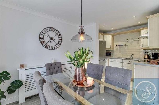 Oldfield Court, Chapel Allerton, Leeds, LS7 - Photo 1