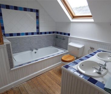 4 bedroom detached house to rent - Photo 6