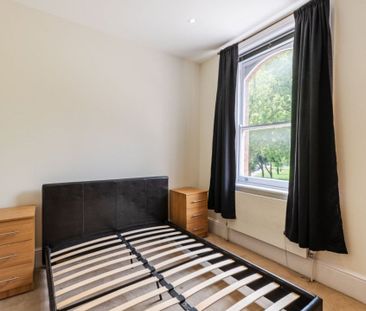 Hackney Road - Photo 1