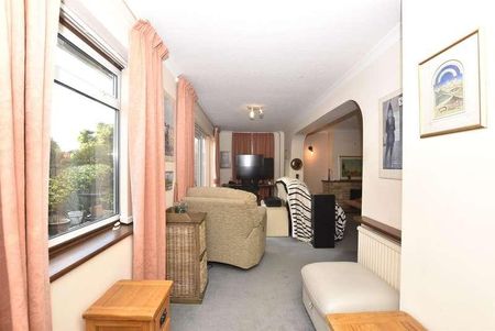 Castle Gardens, Bath, Somerset, BA2 - Photo 4