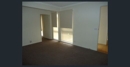 GREAT FAMILY HOME - Photo 3