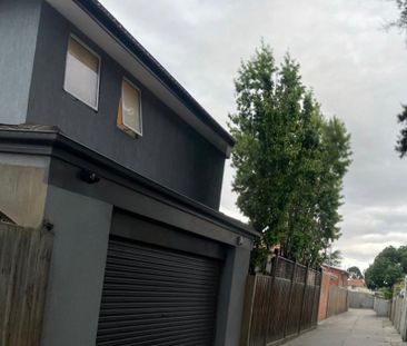 Sophisticated Contemporary Living in a Prestigious Glen Iris Locale - Photo 6