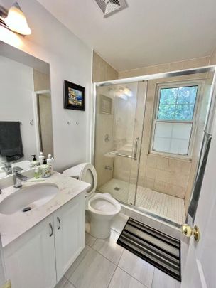 For Lease - 298 Empress Avenue, Toronto, Ontario - Photo 1