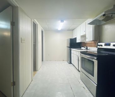 For Lease - 207 Maple Avenue, Richmond Hill, Ontario - Photo 5