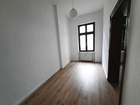 Charmante 3,5-Raum-Wohnung im saniertem Altbau in Stadtfeld-Ost - Photo 2