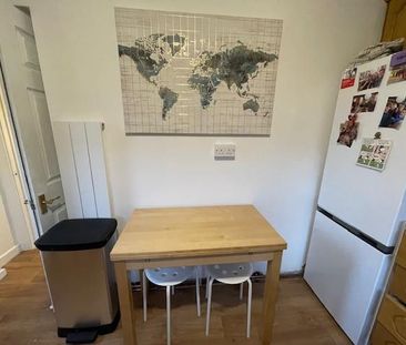 5 bedroom private hall to rent - Photo 2