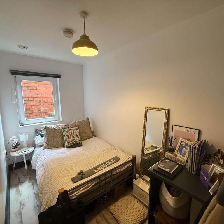 Apartment 1 Stranmillis Road, Belfast, BT9 5AE - Photo 1