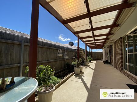 84 Lawrenson Circuit, Jacka ACT 2914 - House For Rent | Domain - Photo 4