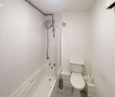 Churchfields Road, Salisbury, SP2 - Photo 1