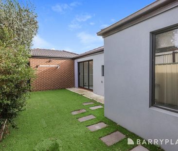 Presenting a contemporary home with a hassle-free, low maintenance ... - Photo 6
