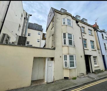 House to rent - Photo 3