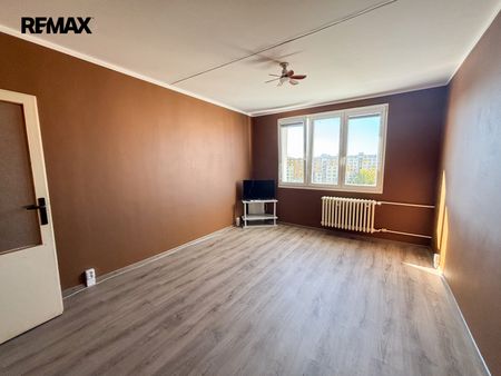 Pronájem bytu 2+1 60 m² - Fotografie 3