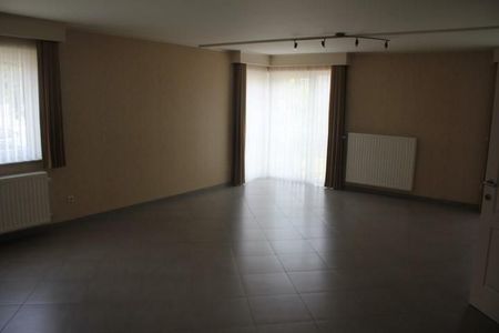 Appartement te huur - Foto 2