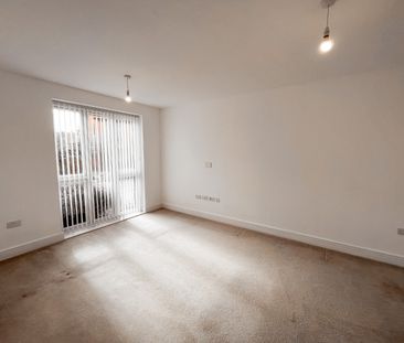 3 bed detached house to rent in Stirling Close, Crowthorne, Berkshi... - Photo 4
