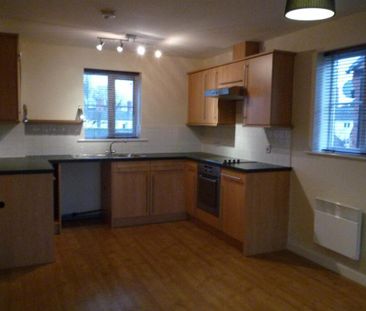 2 bedroom flat to rent - Photo 3