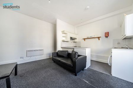3 bedroom terraced maisonette to rent - Photo 2