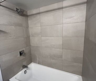 YORK HOUSE - Photo 4