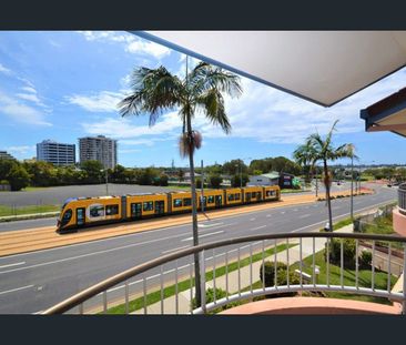 Spacious Coastal Living in the Heart of Southport - Photo 5