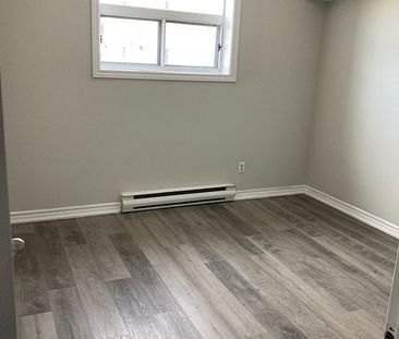 For Lease - 560 Bloor Street Unit# 202, Oshawa, Ontario - Photo 4