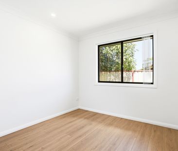 Brand New Granny Flat with Water Included! - Photo 2