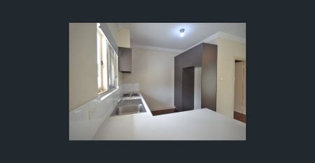 FANTASTIC HOME OFFERING SUBIACO CAFE LIFESTYLE - Photo 5