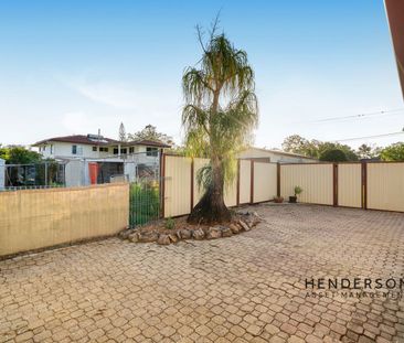 SPACIOUS 3-BEDROOM HOME ON LARGE BLOCK - Photo 2