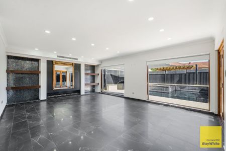 Park front Oasis: Pool, Space & Entertainer's Flair - Photo 4