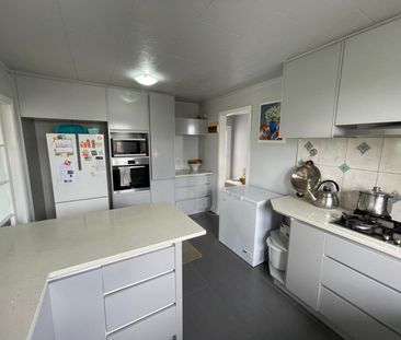 NEW WINDSOR, 4 BEDROOMS - Photo 6