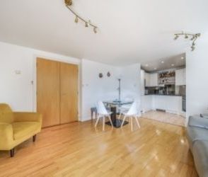 2 Bedroom - Photo 4