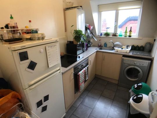 2 bedroom flat to rent - Photo 1