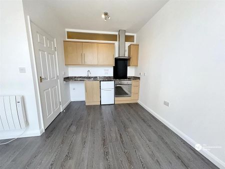 1 bedroom flat to rent - Photo 4