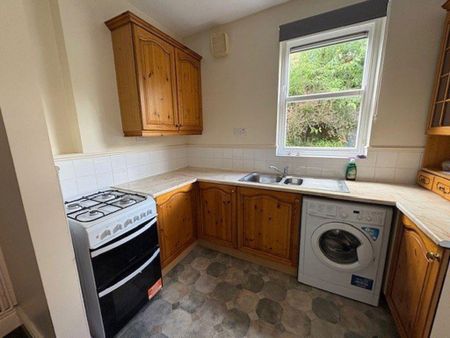 1 bedroom maisonette to rent - Photo 2