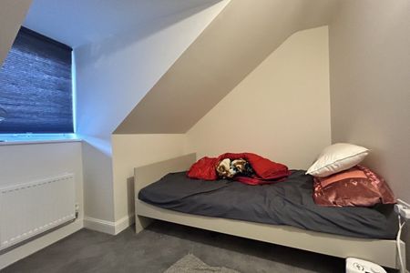 Ashcott Avenue - Photo 5